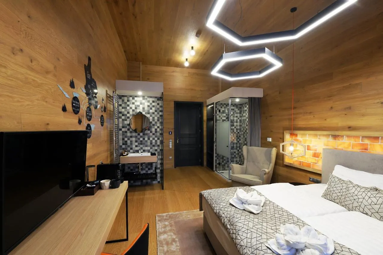 1552 Boutique Hotel Eger 4*,
