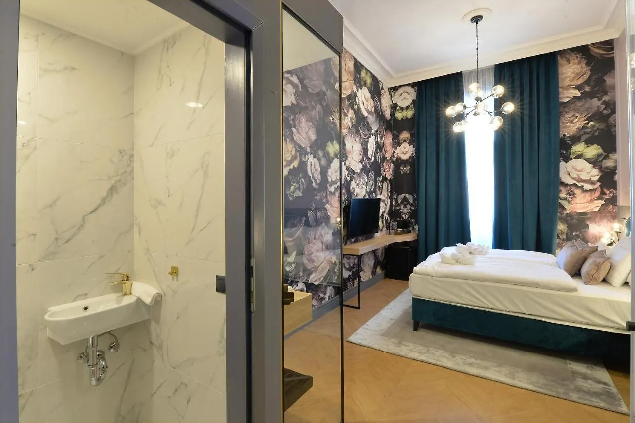 1552 Boutique Hotel Eger